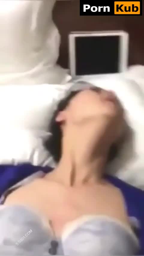 หลุดไทยเย็ดหมอนวด มือใหม่ลูกค้าหัดเย็ดน้องหมอนวดสวย ๆ รับงานนวดแต่โดนลุยน้ำแตกคาหีร้อน ๆ แบบจัดเต็ม