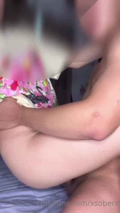 คลิปหลุด xsoberx คู่รักคู่เสียวเย็ดหีน้องเปรี้ยวสาวหมวยงานดี โดนจับซอยกระแทกหีแตกใน ครางเงี่ยนเสียวควยจัดเต็ม